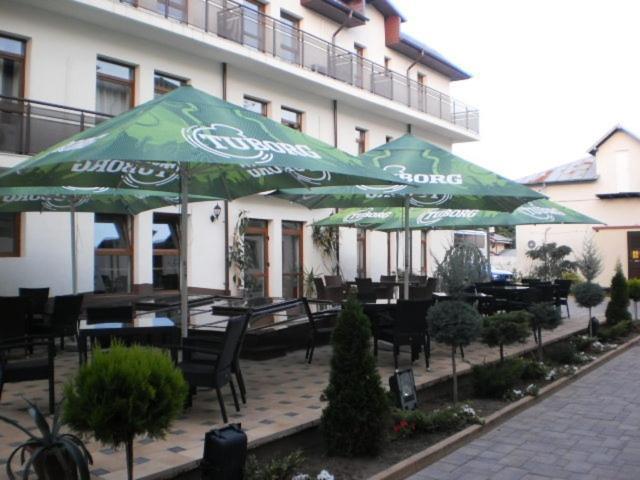 Hotel King Targoviste Zewnętrze zdjęcie